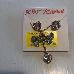 NWT Betsey Johnson Dragonfly Necklace w/ earrings